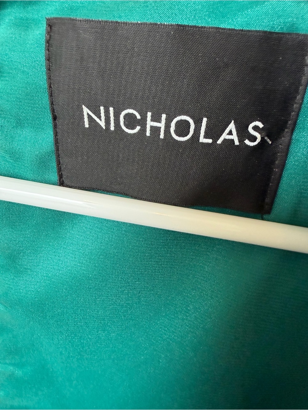 NICHOLAS Emerald Lace V-Neck Midi Dress - Picture 6 of 7